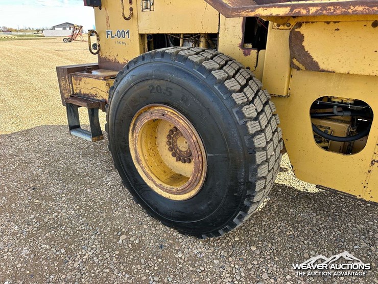 caterpillar-938f-image-40