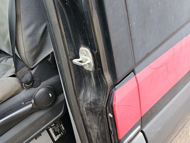 2013-mercedes-benz-sprinter-3500-image-15