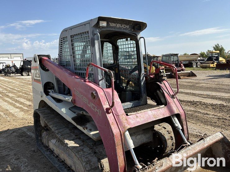 2015-takeuchi-tl12-image-16