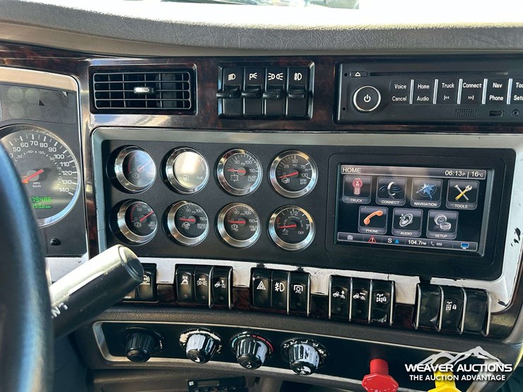 kenworth-w900-image-19