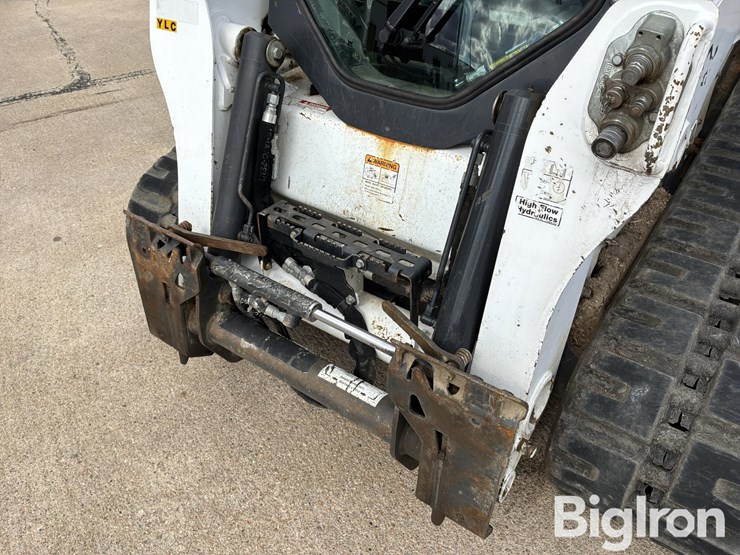 2019-bobcat-t770-image-12