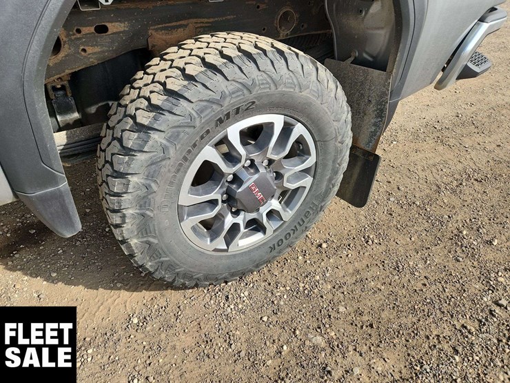 2024-gmc-sierra-2500hd-image-10