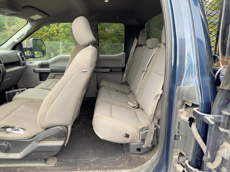 2019-ford-f150-xlt-image-16