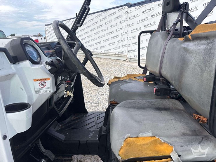 2017-bobcat-4x4-gas-utility-cart-image-9