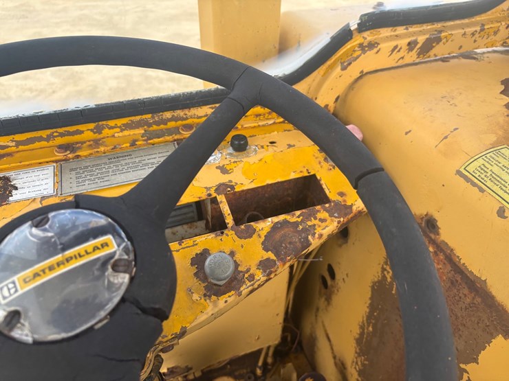 caterpillar-613-image-29