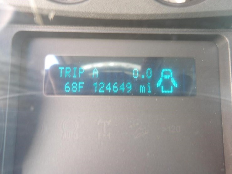 2016-ford-f550-xlt-image-23