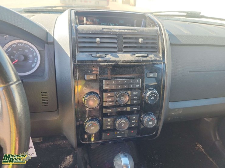 2012-ford-escape-image-22