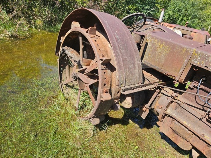 #2530-•-1939-case-c-tractor-image-28