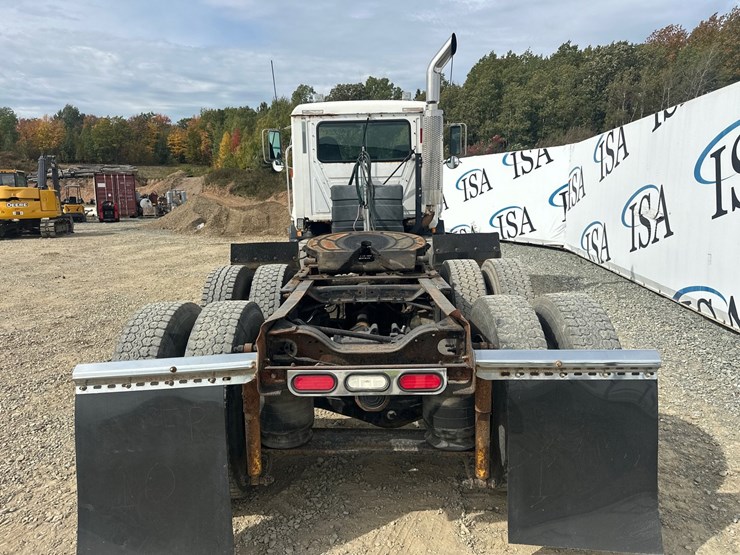 2000-mack-ch613-image-4
