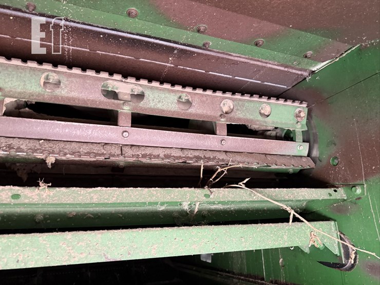 2009-john-deere-9770-sts-image-47