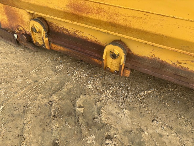 caterpillar-613-image-99