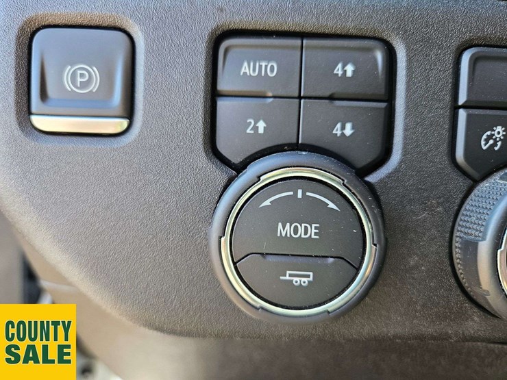 2023-chevrolet-silverado-1500-image-22