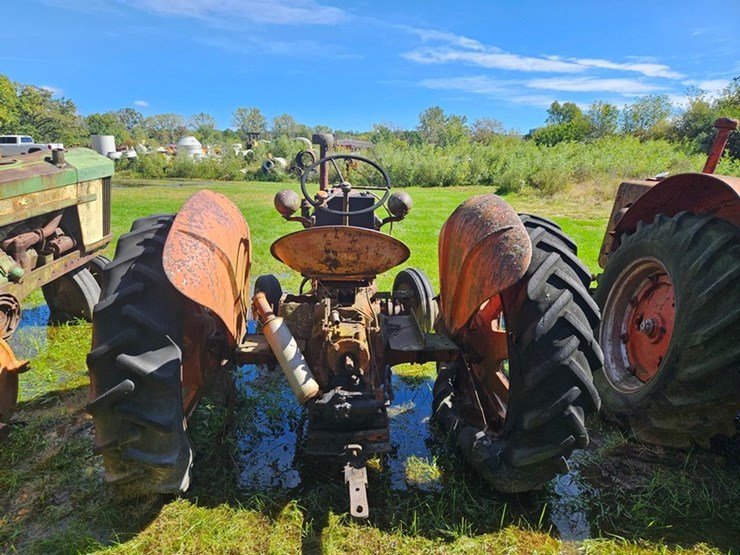 #2523-•-case-tractor-image-4