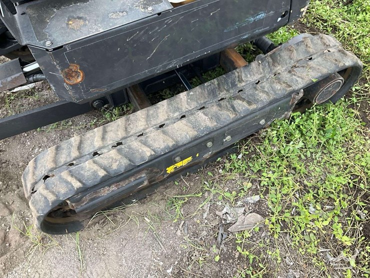 2021-bobcat-e10-image-17