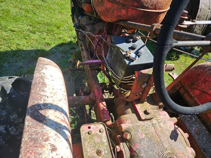 #2529-•-bf-avery-model-a-tractor-image-23