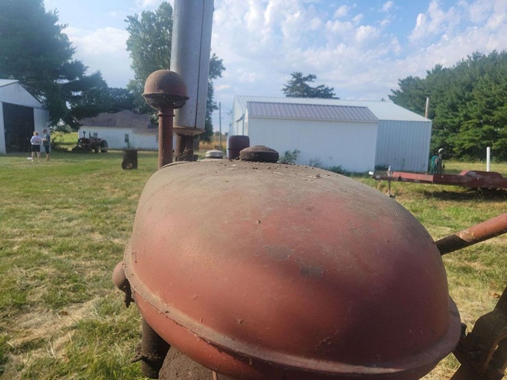 farmall-b-with-woods-belly-mower-image-16