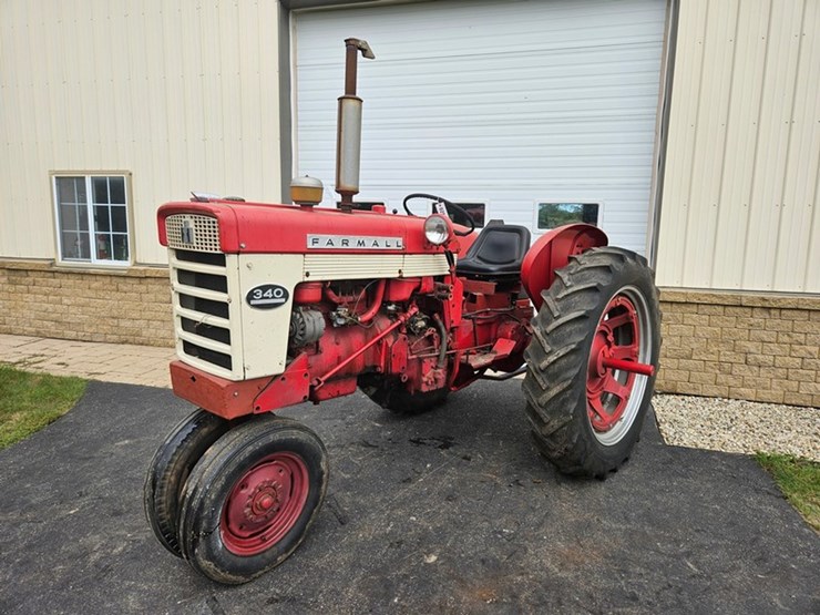 #2509-•-1959-farmall-340-tractor-image-1