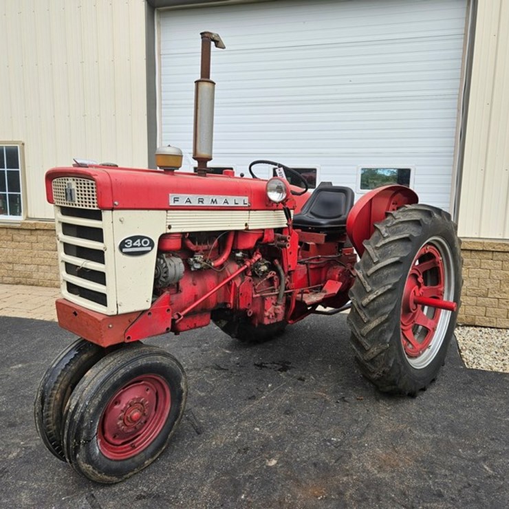#2509 • 1959 Farmall 340 Tractor