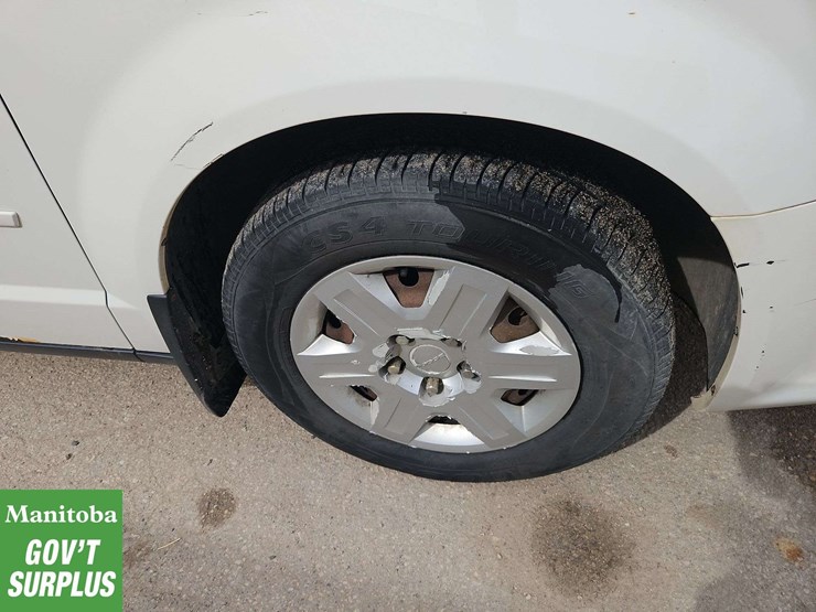 2011-dodge-grand-caravan-image-12