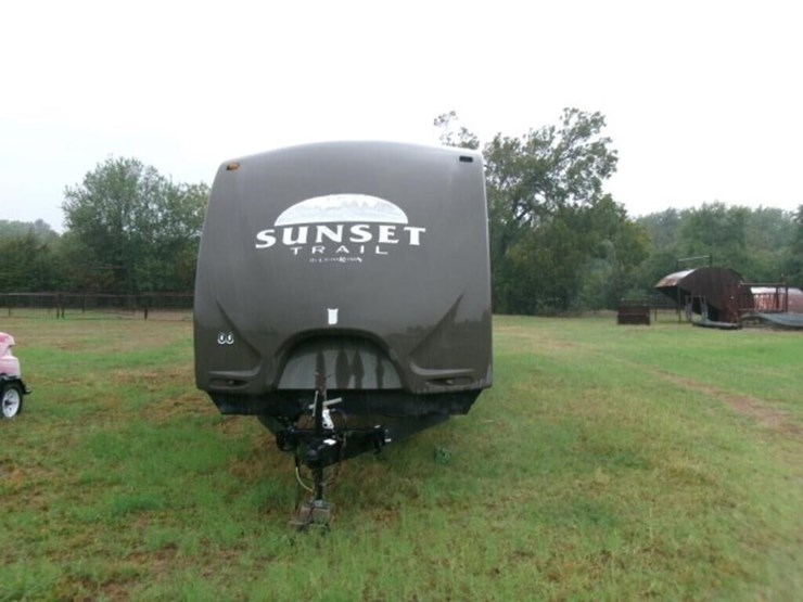 2013-sunset-trail-camper-image-25