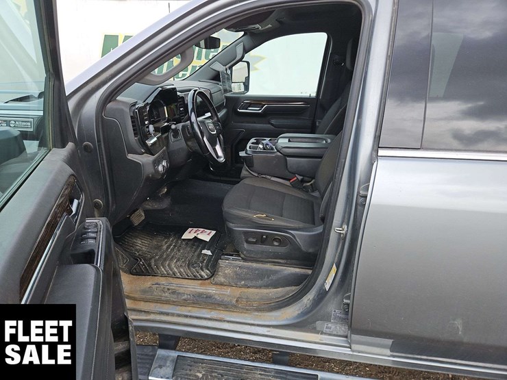 2024-gmc-sierra-3500hd-image-13