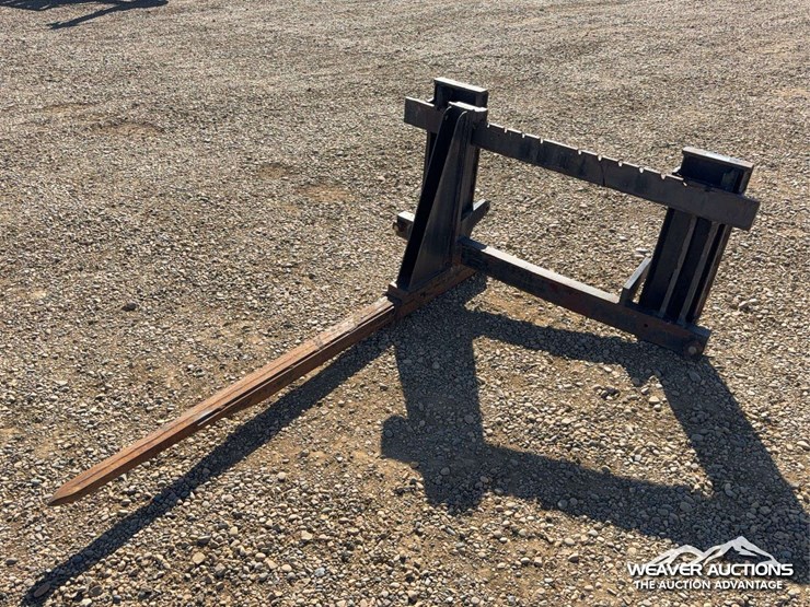 tractor-loader-forks-image-1