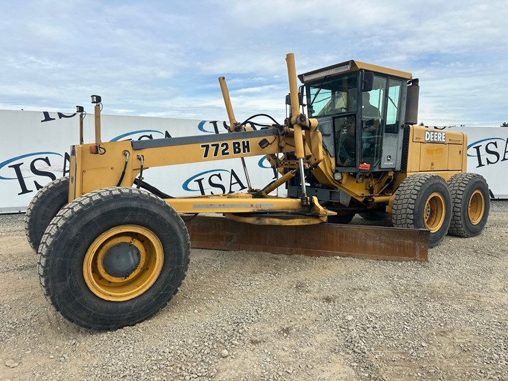 deere-772bh-image-1