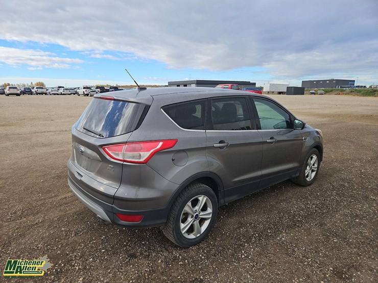 2014-ford-escape-se-image-3