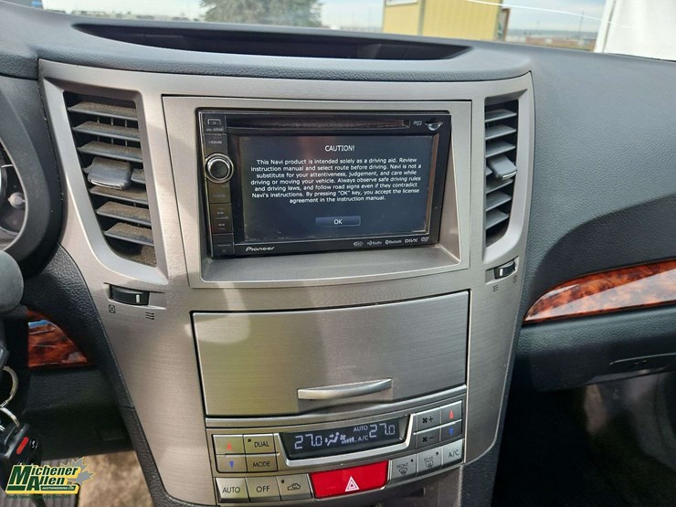 2012-subaru-outback-image-21