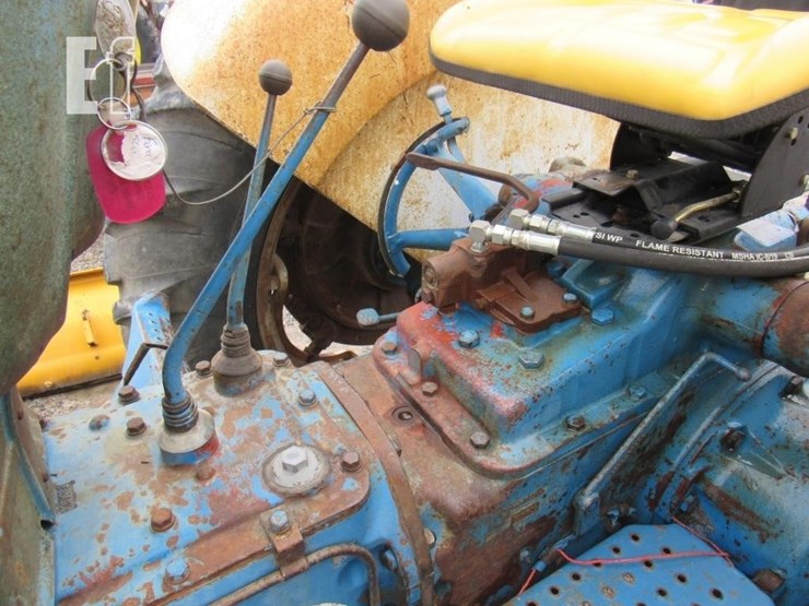 1968-ford-5000-image-25