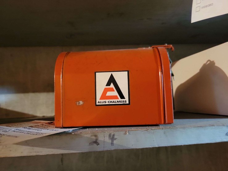 allis-chalmers-tractor-parts,-literature,-and-dealer-memorabilia-assortment-image-3