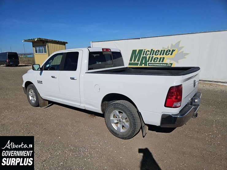 2014-dodge-1500-image-3