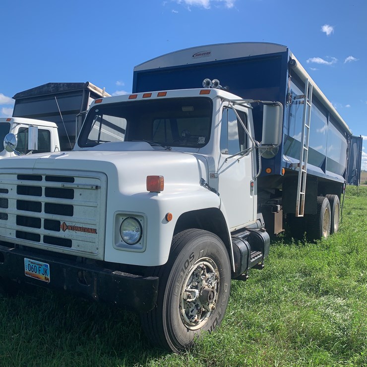 1988 INTERNATIONAL S1900