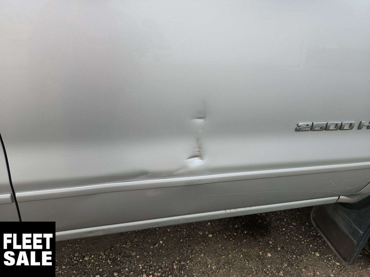 2019-gmc-sierra-2500hd-image-33