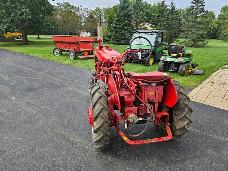 #2507-•-farmall-model-a-tractor-image-4