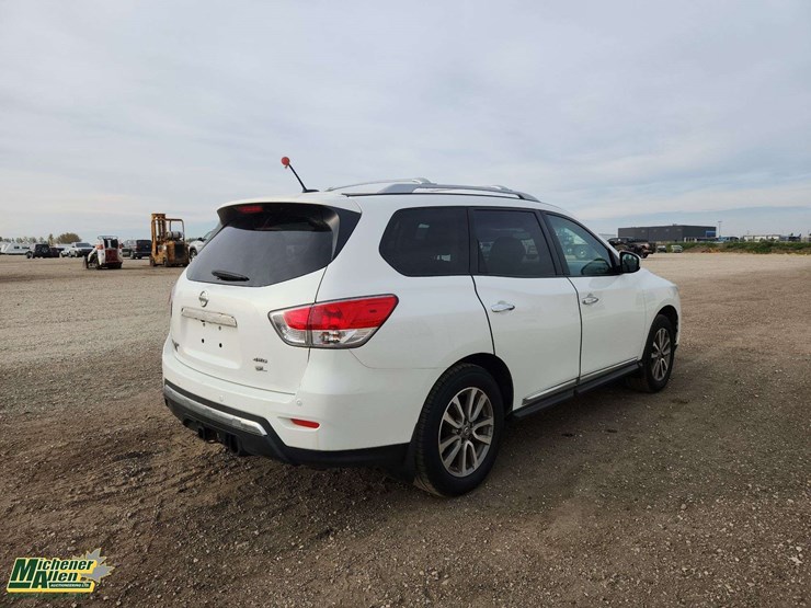 nissan-pathfinder-image-4