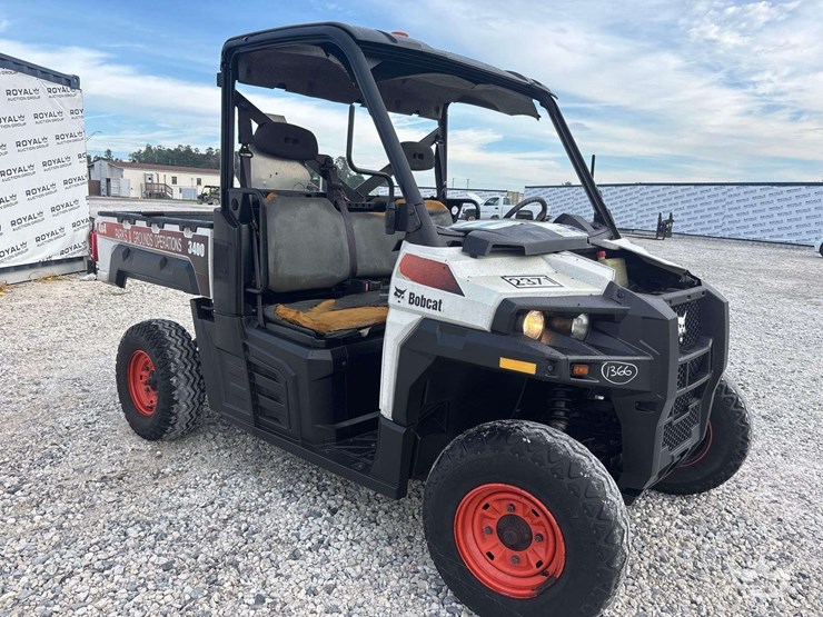 2017-bobcat-4x4-gas-utility-cart-image-2