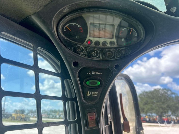 2020-bobcat-t770-image-16