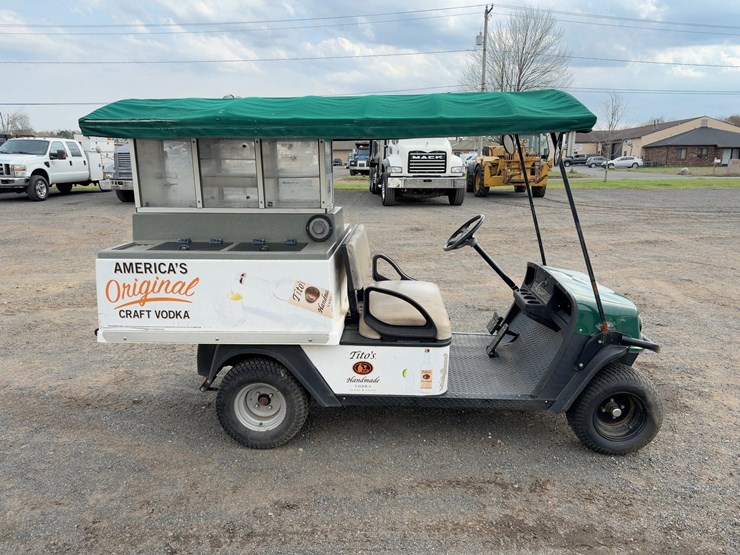 club-car-beverage-cart-image-6