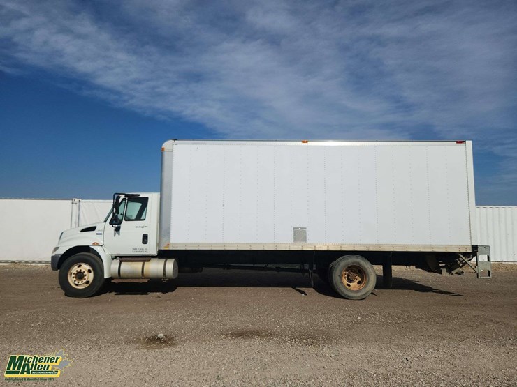 2014-international-durastar-4300-image-5