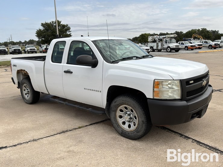 2008-chevrolet-silverado-1500-image-3