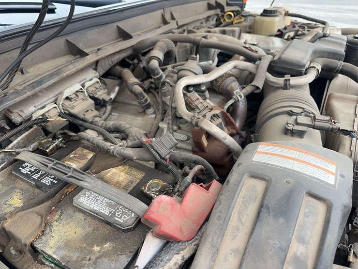 2015-ford-f550-xl-image-18