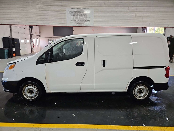 2017-chevrolet-city-express-image-2