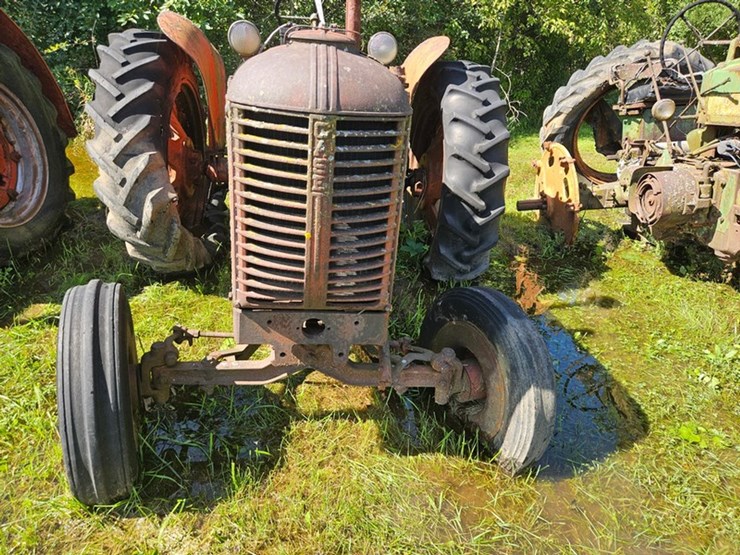 #2523-•-case-tractor-image-10