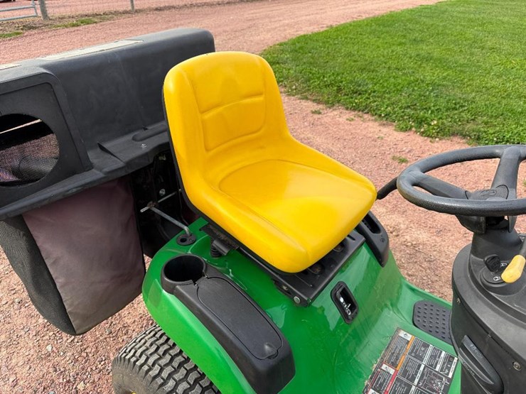 2014-john-deere-d125-image-18
