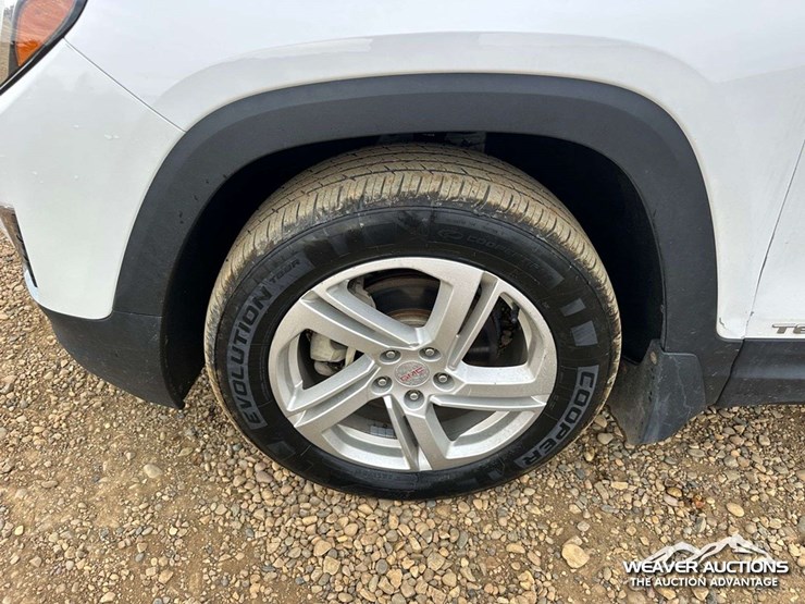 2018-gmc-terrain-image-39