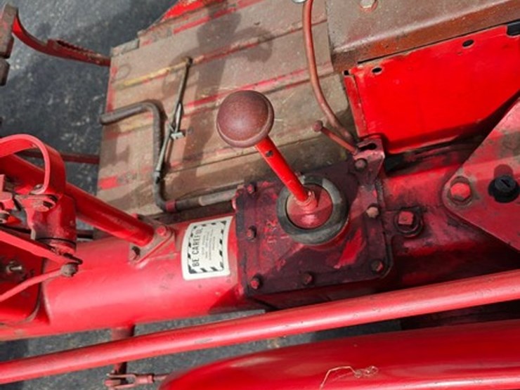 #2508-•-farmall-cub-tractor-image-40