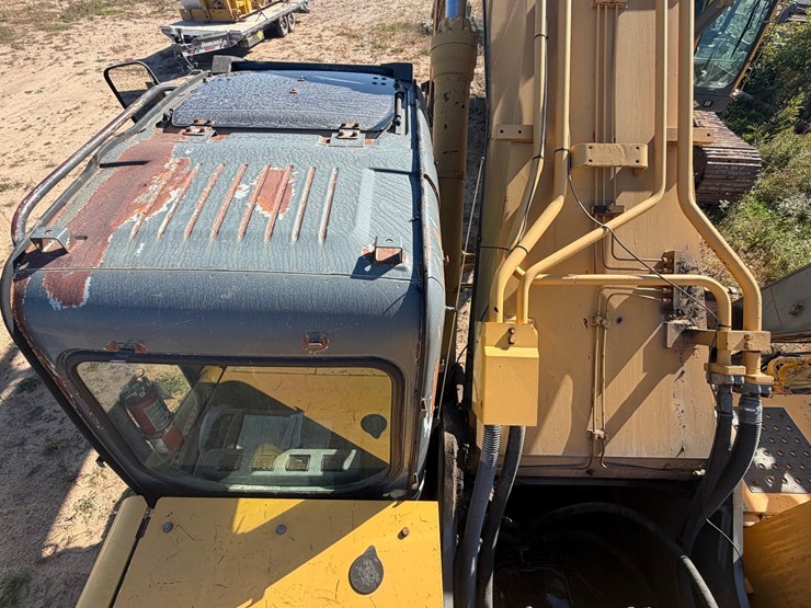 deere-450c-lc-image-35
