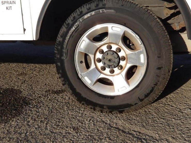 2011-ford-f350-image-5