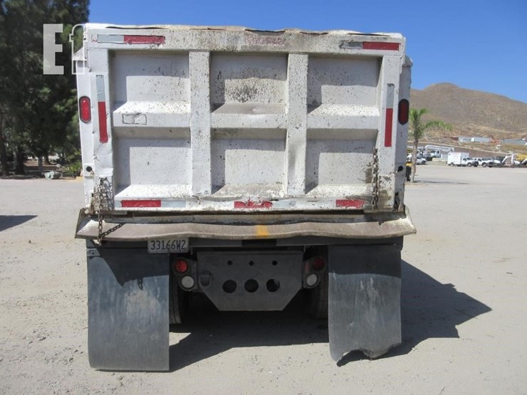 2013-freightliner-cascadia-125-image-14